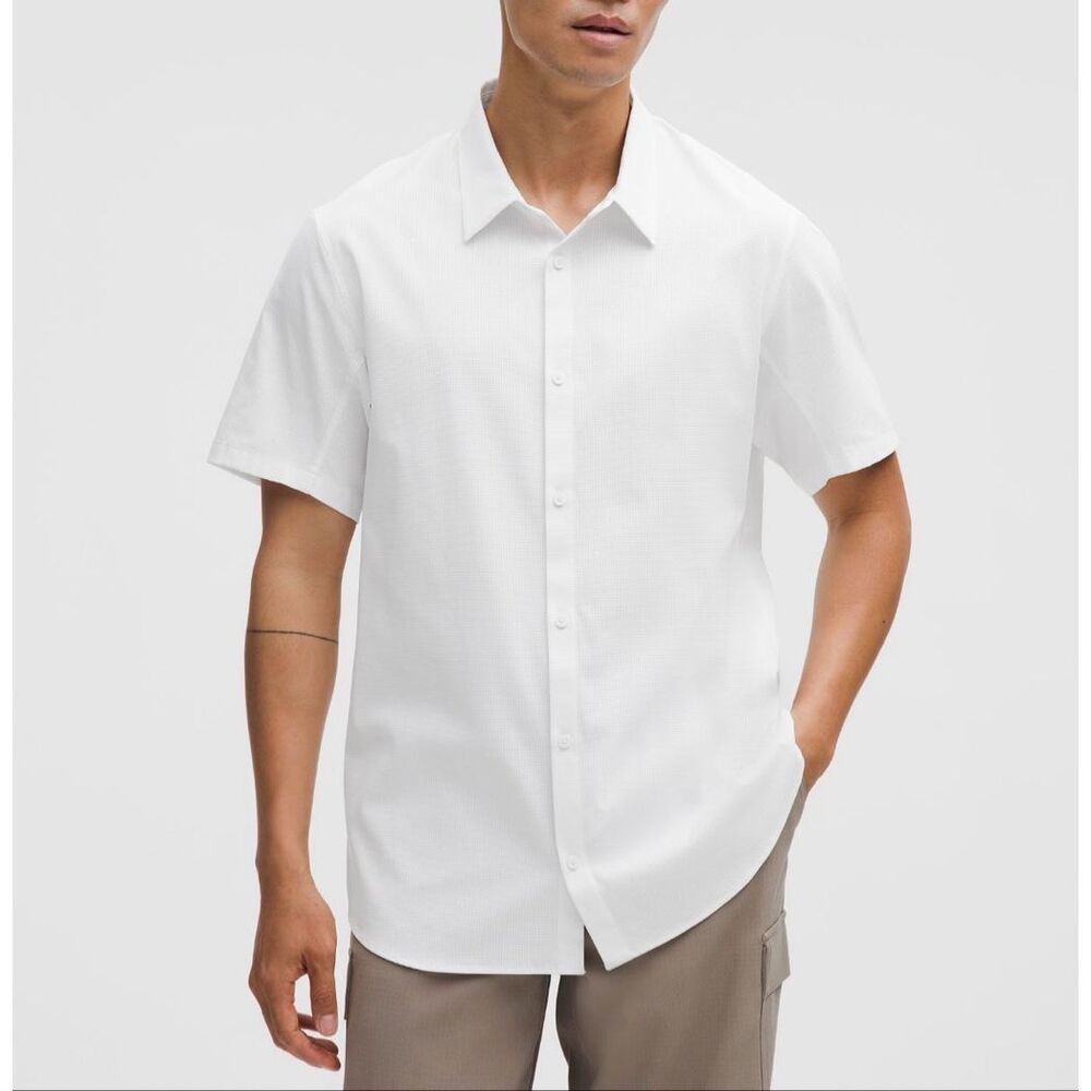 Lululemon Button Up Shirt Short Sleeve Airing Easy Vented White XL
